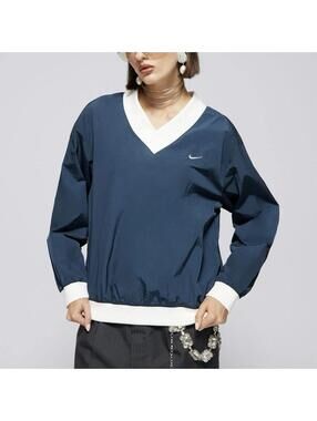 Nike Sportswear Essential Women's Loose UV Woven Long Sleeve V-Neck Top